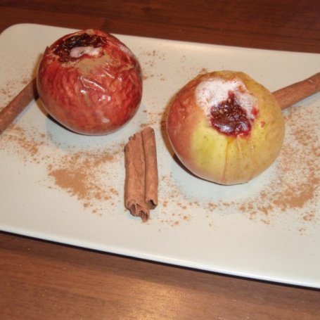 Krok 4 - Pieczone jabłka z cynamonem, rodzynkami i borówką foto