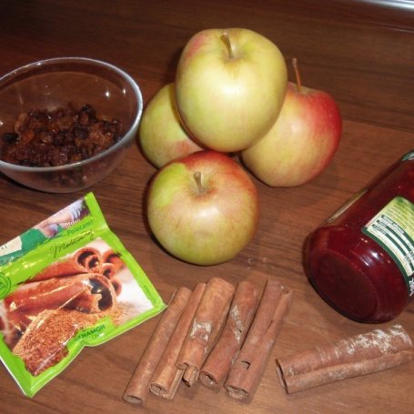 Krok 1 - Pieczone jabłka z cynamonem, rodzynkami i borówką foto