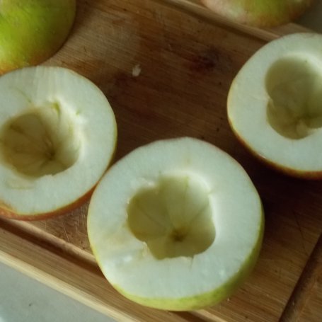 Krok 1 - Pieczone jabłka z krówką foto