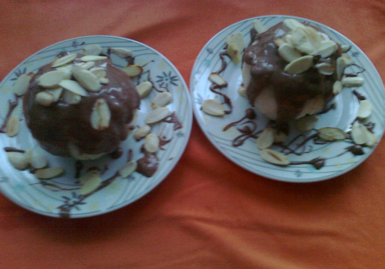 Pieczone jabłko w polewie czekoladowej foto