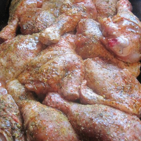 Krok 2 - Pieczone kawałki kurczaka w maryncie miodowej foto