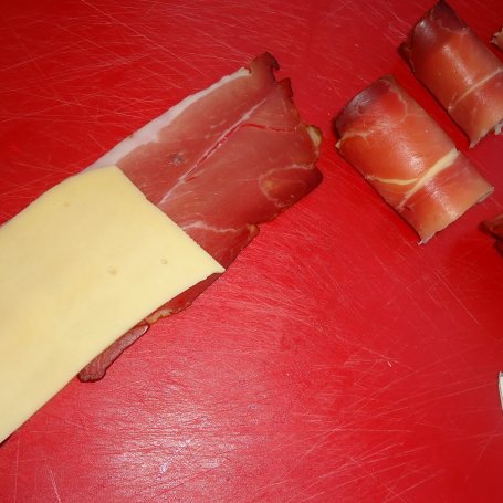 Krok 3 - Pieczone kotleciki z serem, szynką i orzechową nutą foto