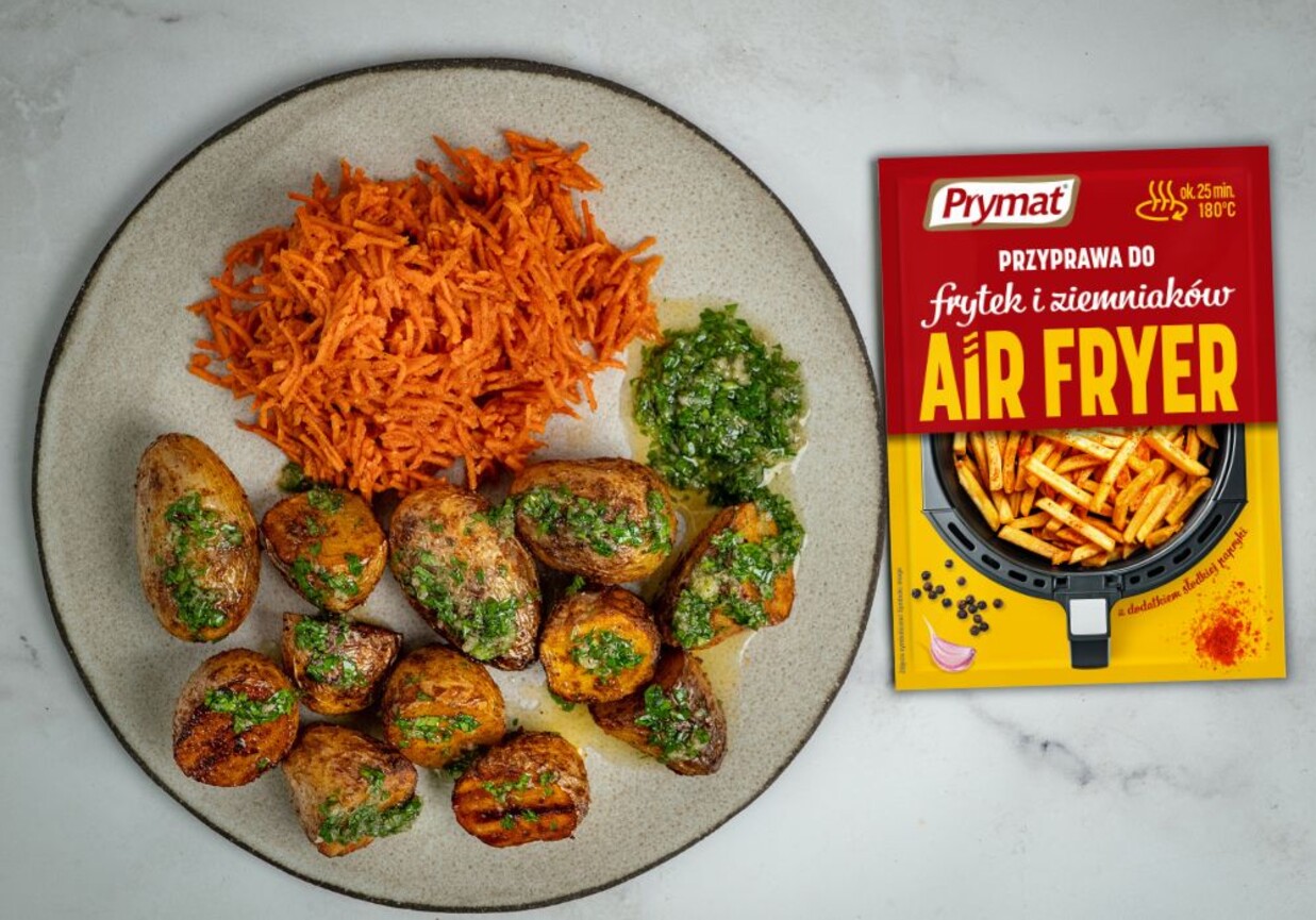 Pieczone młode ziemniaczki z air fryera foto