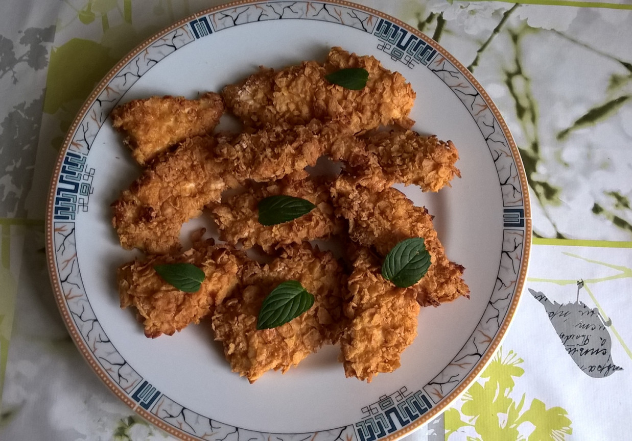 Pieczone nuggetsy z kurczaka w panierce z płatków kukurydzianych foto
