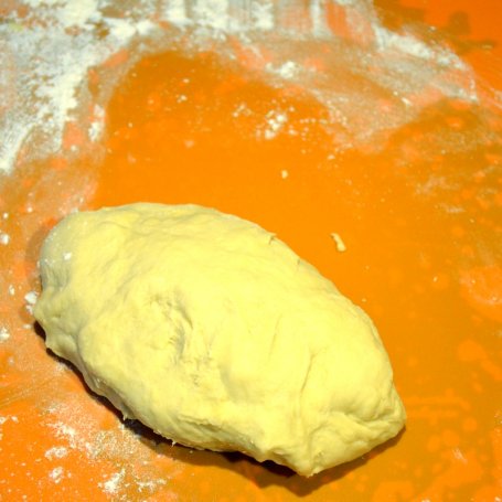 Krok 3 - Pieczone pierogi z trzema serami foto