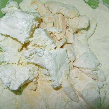 Krok 1 - Pieczone pierożki serowe z farszem grzybowo-kapuścianym foto
