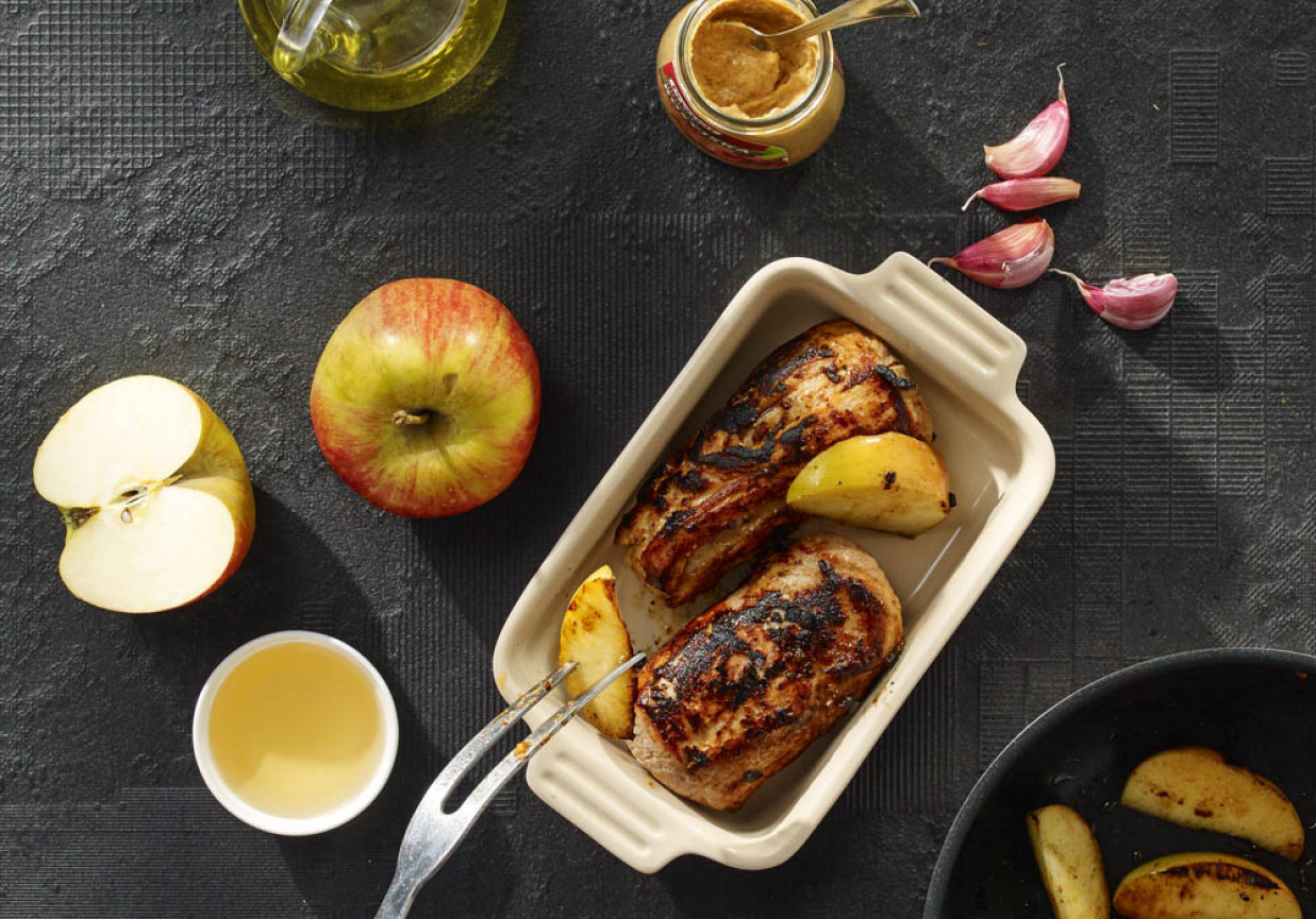 Pieczone polędwiczki wieprzowe z jabłkami foto