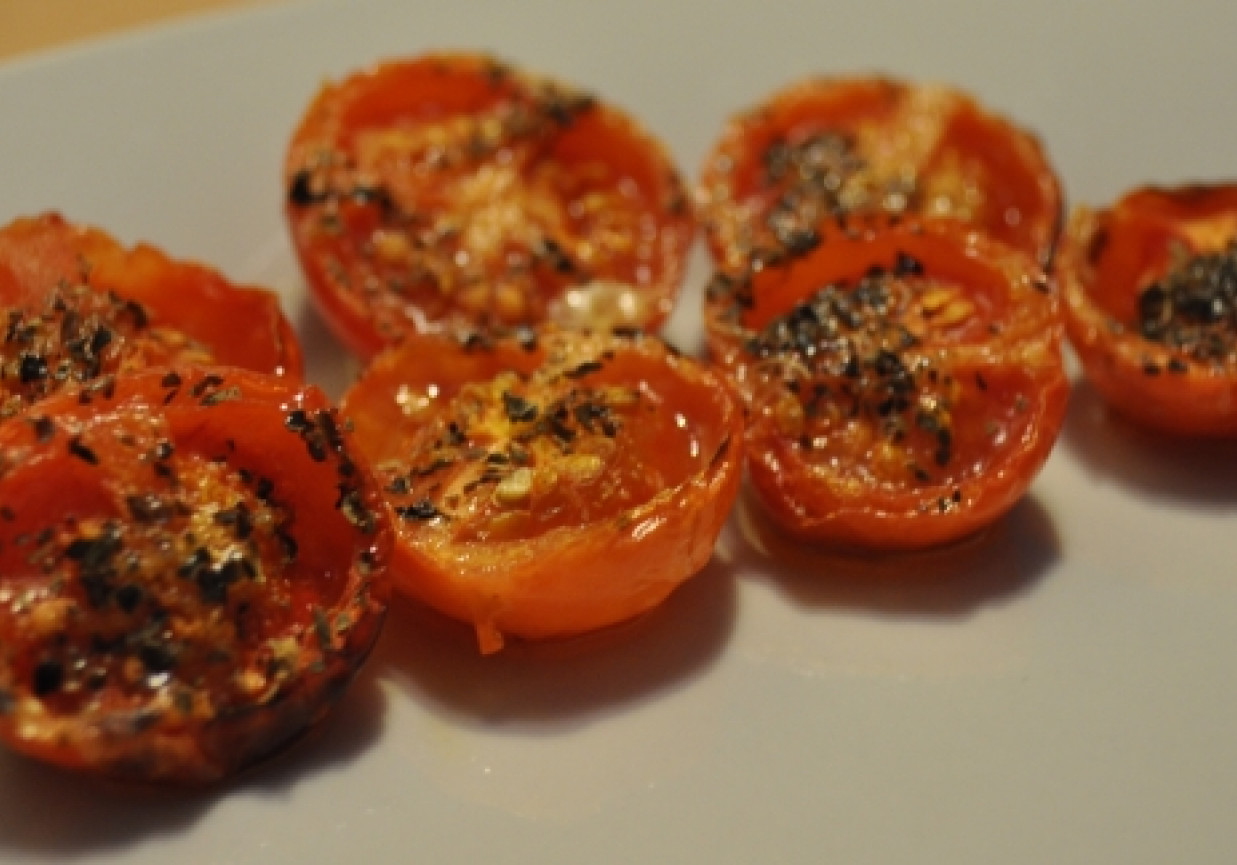 Pieczone pomidorki cherry foto