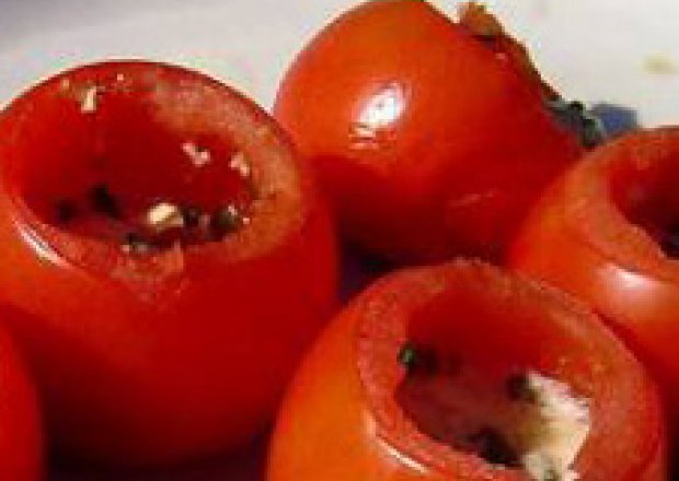 Fotografia przedstawiająca Pieczone pomidory na szybko