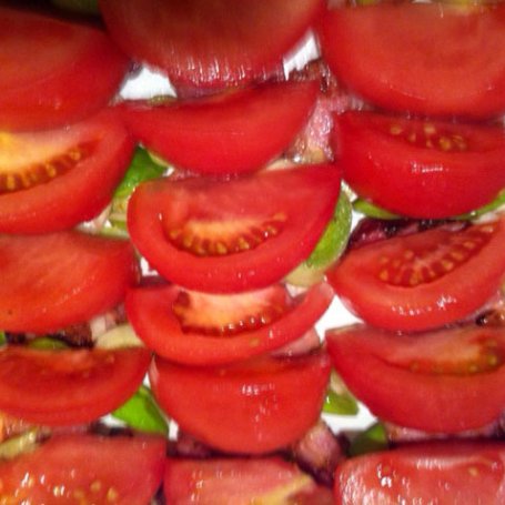 Krok 2 - Pieczone pomidory z dodatkami foto