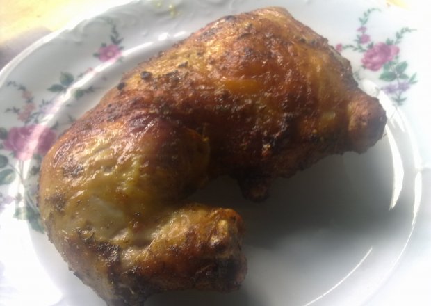 Fotografia przedstawiająca Pieczone udka kurczaka
