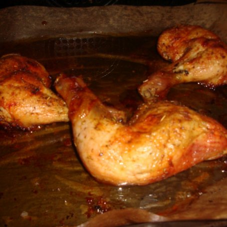 Krok 5 - Pieczone udka z kurczaka z chrupiącą skórką foto