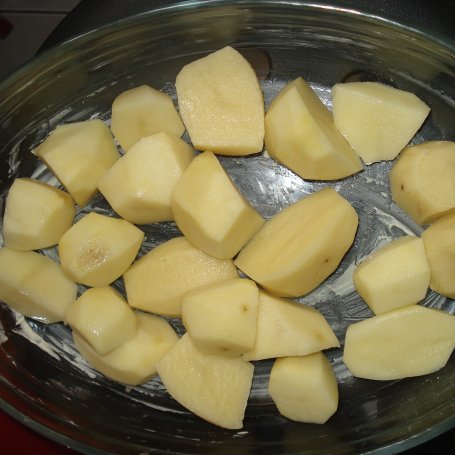 Krok 2 - Pieczone ziemniaki w marynacie z czubrycy czerwonej , słonecznikiem wzbogacone foto