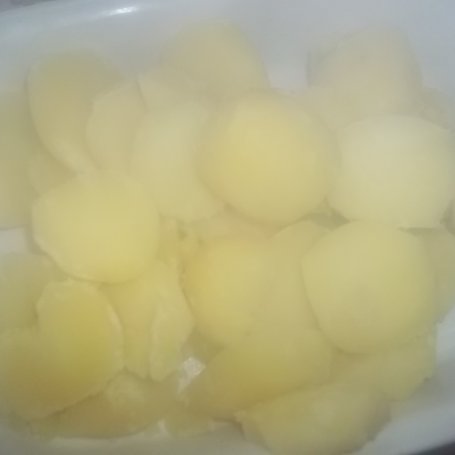 Krok 2 - Pieczone ziemniaki z ziołami prowansalskimi foto