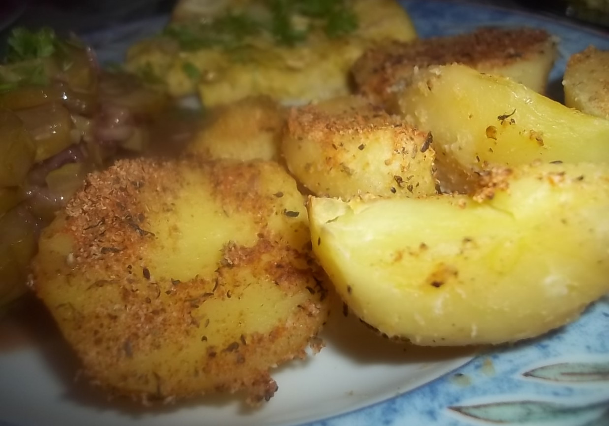 Pieczone ziemniaki z ziołami prowansalskimi foto