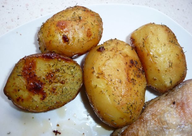 Fotografia przedstawiająca Pieczone ziemniaki
