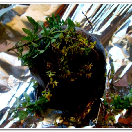Krok 1 - Pieczone, ziołowe buraczki w sałatce. foto