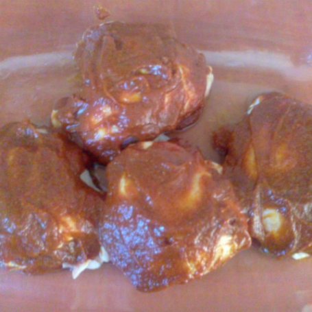 Krok 3 - Pieczony kurczak w pikantnym sosie foto