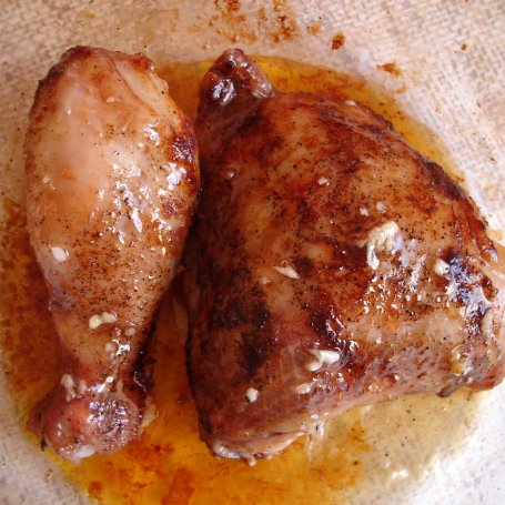 Krok 4 - Pieczony kurczak z sosem miodowo-czosnkowym foto