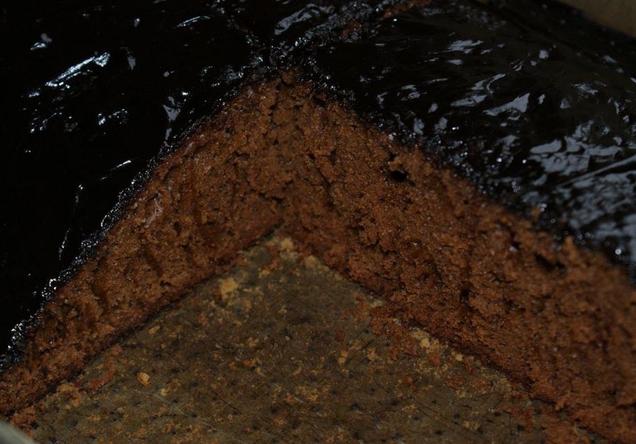 Piernik w czekoladowej polewie foto