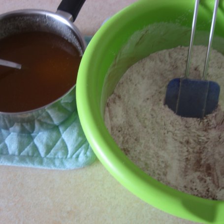 Krok 1 - Piernikowa ciuchcia pod choinkę foto