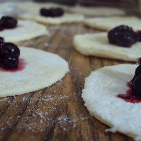 Krok 2 - Pierogi Jagódki foto