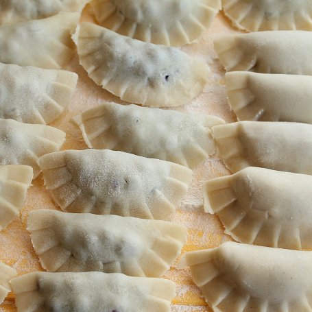 Krok 6 - Pierogi maślane jagodowo serowe  foto