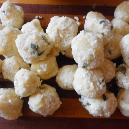 Krok 4 - Pierogi ruskie z miętą foto