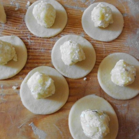 Krok 5 - Pierogi ruskie z miętą foto
