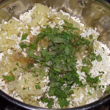 Krok 3 - Pierogi ruskie z miętą foto
