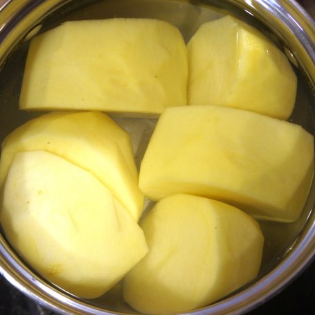 Krok 1 - Pierogi ruskie ze skwarkami foto
