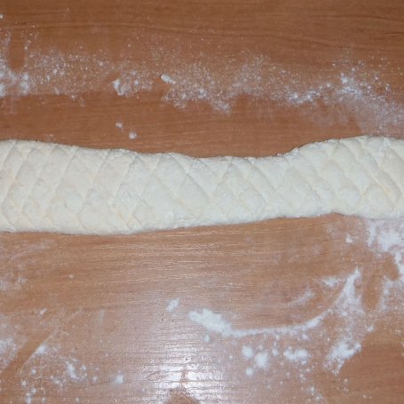 Krok 5 - Pierogi serowe z masełkiem, cukrem i cynamonem foto
