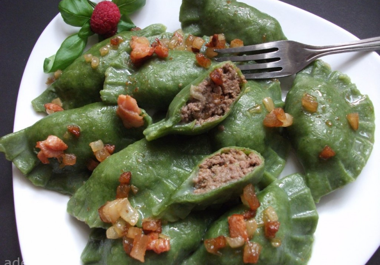 Pierogi z dziczyzną foto