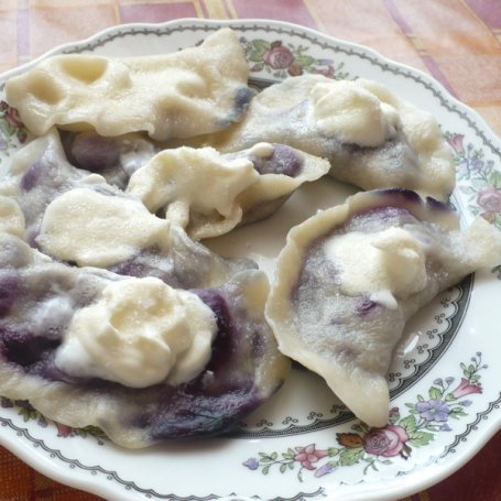 Krok 5 - Pierogi z jagodami foto