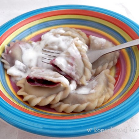 Krok 6 - Pierogi z jagodami foto