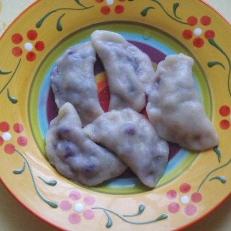 Krok 3 - Pierogi z jagodami foto