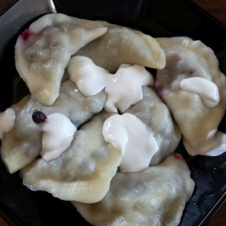 Krok 6 - Pierogi z jagodami foto