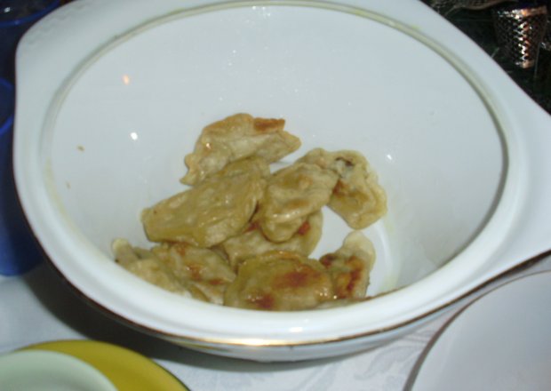 Fotografia przedstawiająca Pierogi z kapustą i grzybami