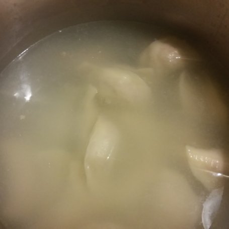 Krok 6 - Pierogi z kapustą i mięsem foto