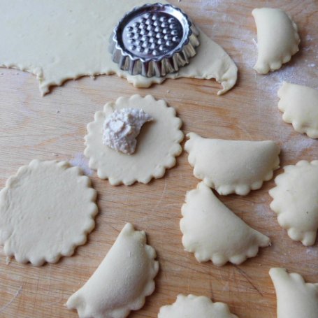 Krok 3 - Pierogi z mąki pszennej i kukurydzianej foto