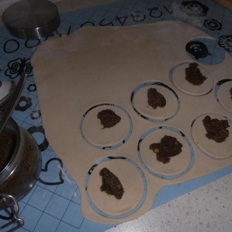 Krok 3 - Pierogi z makiem i sosem pomarańczowym foto