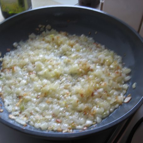 Krok 1 - Pierogi z mięsem i kaszą jęczmienną foto