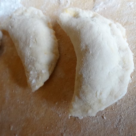 Krok 3 - Pierogi z ryżem i kurczakiem na ostro foto