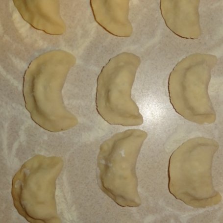 Krok 6 - Pierogi z serem biały i cząbrem foto