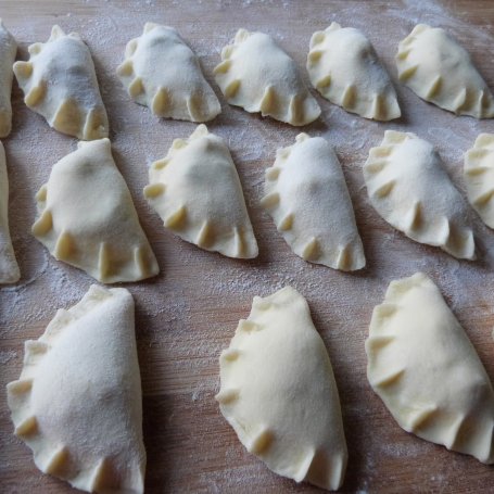 Krok 6 - Pierogi z serem i gruszkami foto
