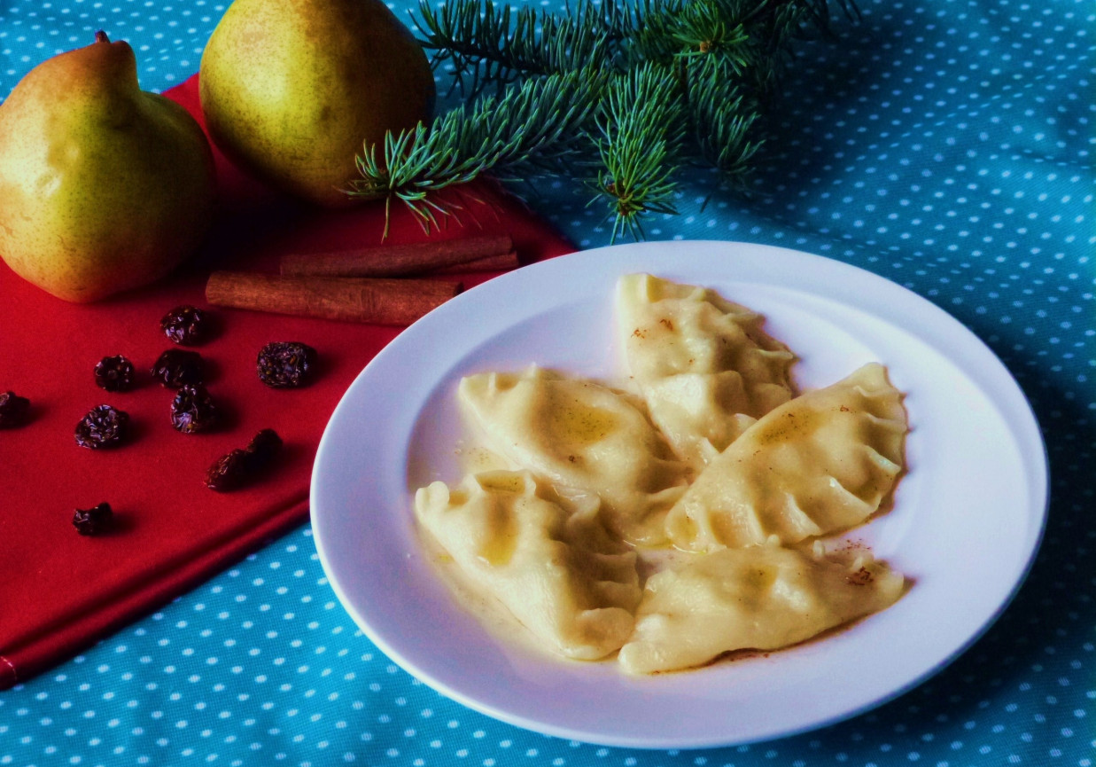 Pierogi z serem i gruszkami foto
