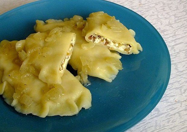 Fotografia przedstawiająca Pierogi z serem i kaszą gryczaną