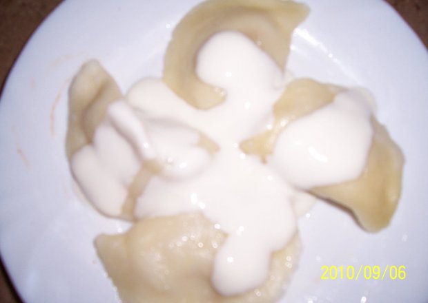 Fotografia przedstawiająca pierogi z serem na słodko