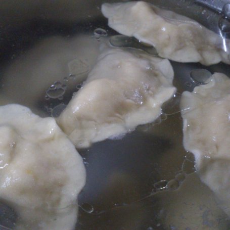 Krok 6 - Pierogi z soczewicą, kiełbasą i cebulą Zewy foto