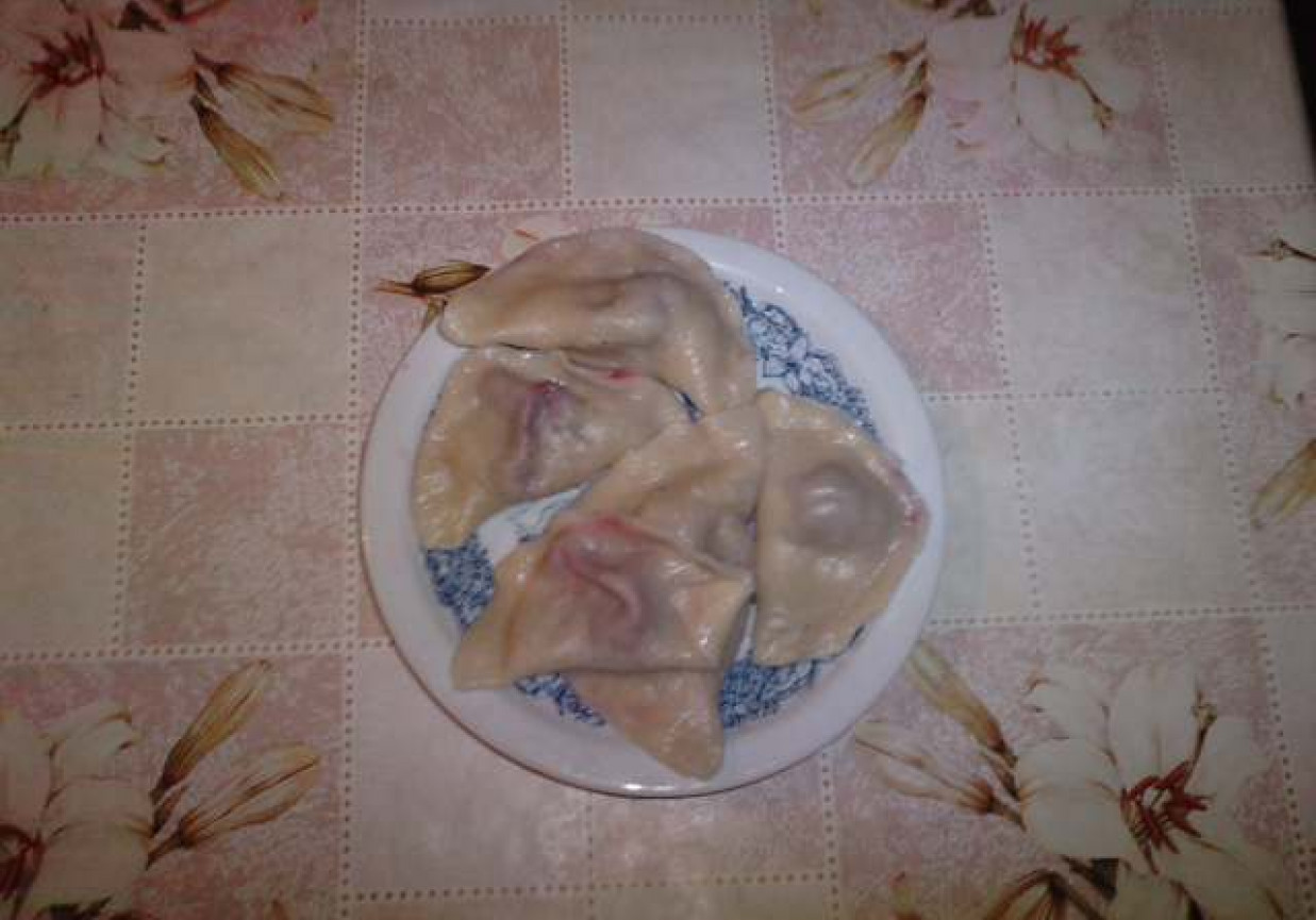 Pierogi z truskawkami foto